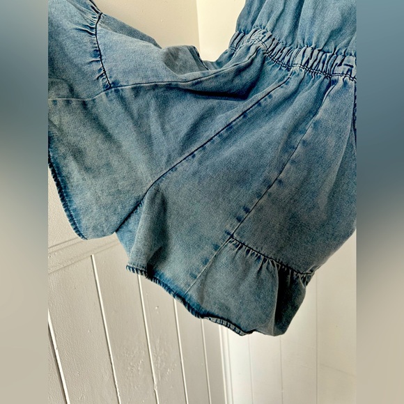 American Eagle Denim Romper. Size Small. - Picture 5 of 6